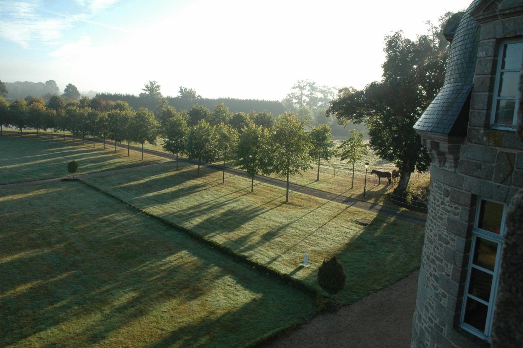 Chateau Du Bois-Guy Golf Parigné Exteriér fotografie